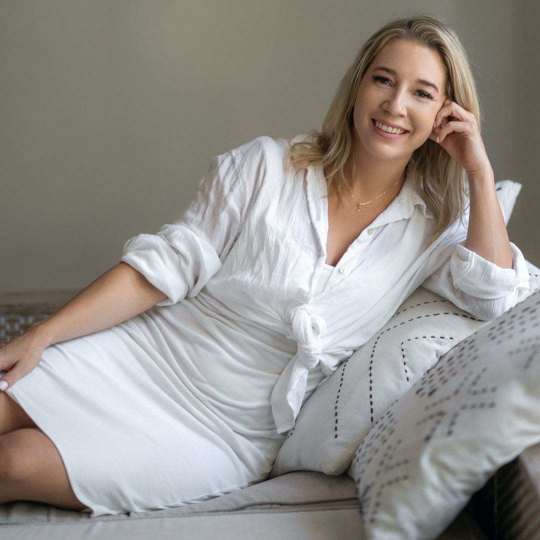 Julie Mlinaric, Wands of lust Founder Chat today for assistance