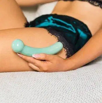 Green Aventurine Crystal Wand • Pleasure • Dildo • Heart Chakra • Australia • Aurora • Green light to Growth • Abundance •.Healing— Growth & Heart Expansion • Gaiae